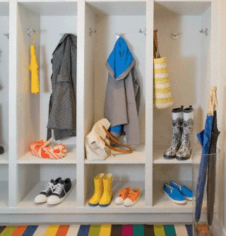How to organize and arrange your room